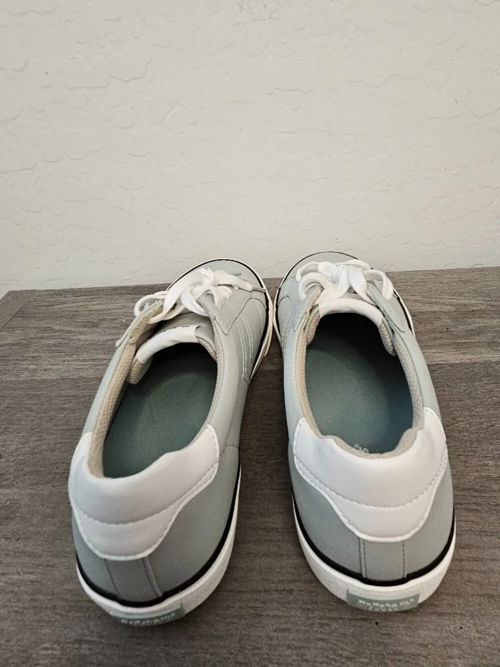 Dr. Scholls Light Green Canvas Chevron Platform Sneakers - Size 9